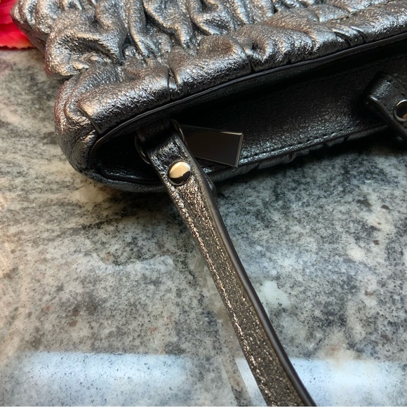 💥SALE💥NWOT Michael Kors Silver, Metallic Ruched Leather Clutch/crossbody. - Picture 8 of 10